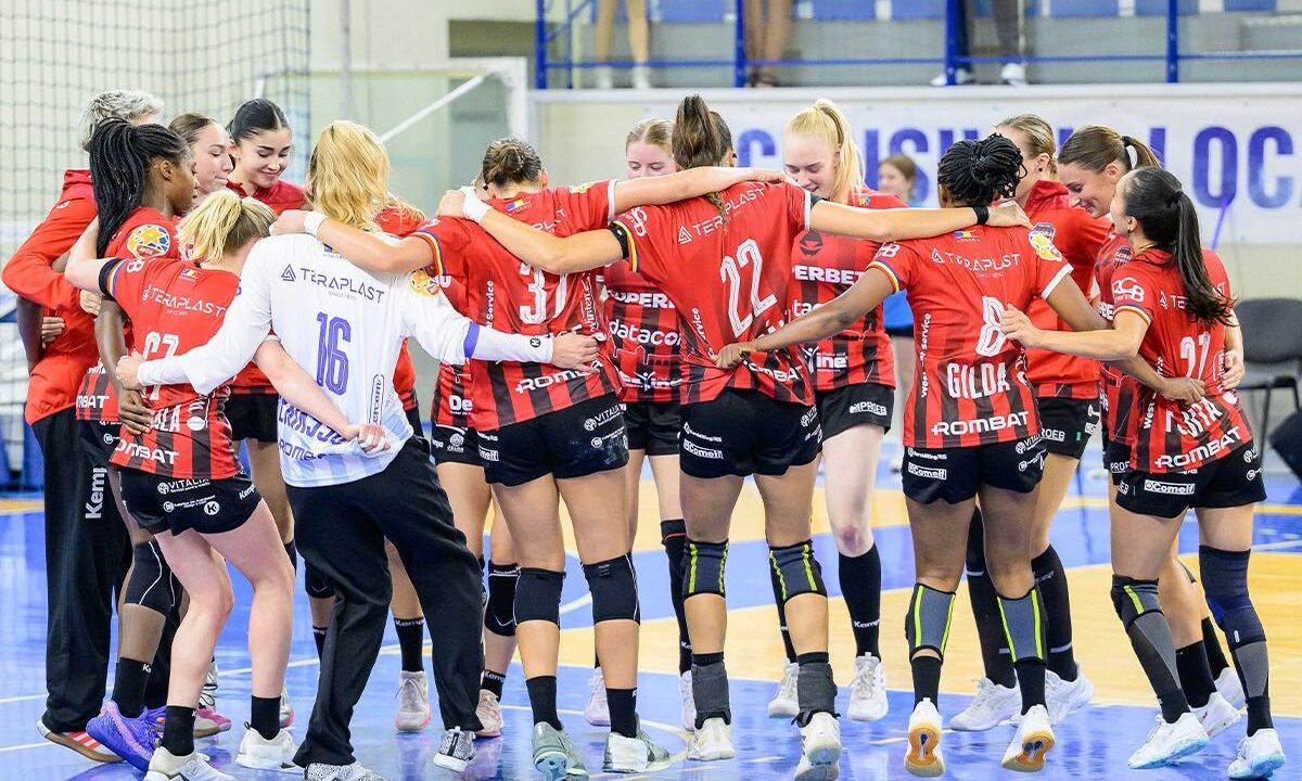 Gloria Bistrița a învins Odense, scor 29-27, în Liga Campionilor la handbal feminin