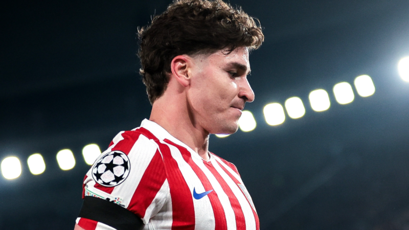 Julian Alvarez s-a despărțit de agentul Fernando Hidalgo după ratarea transferului la Barcelona - Fotbal internațional